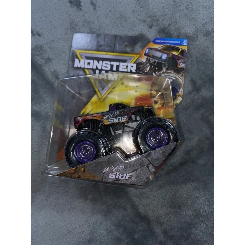 Monster Jam Diecast Truck Smash Bash Zombie Wild Side Lot of 2 Collectable‎ NEW